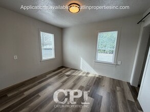 5824 Ocean Beach Hwy in Longview, WA - Building Photo - Building Photo