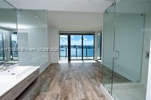 650 NE 32nd St, Unit # 3306 in Miami, FL - Foto de edificio - Building Photo