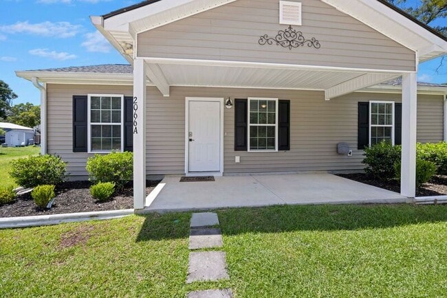 2066 Central Ave in Summerville, SC - Building Photo - Building Photo