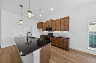 8851 Sunspire Ln in Centerton, AR - Building Photo - Building Photo