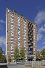 New Horizons Tower in Toronto, ON - Building Photo - Building Photo