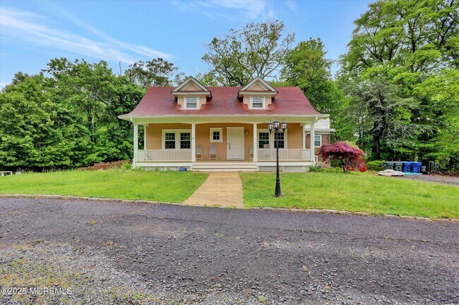 4 Ivy Pl in Ocean Township, NJ - Building Photo - Building Photo