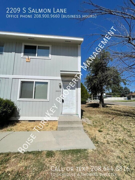 2209 S Salmon Ln in Boise, ID - Building Photo