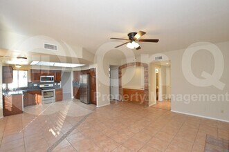 2125 E Nantuckett Dr in Gilbert, AZ - Building Photo - Building Photo