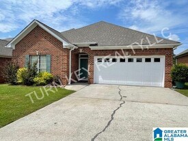 515 Enclave Cir in Fultondale, AL - Building Photo