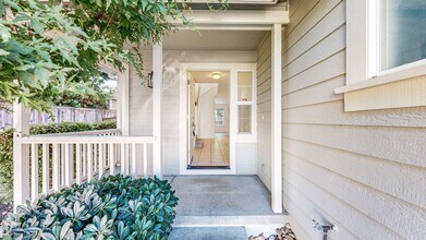 4732-4736 Starbuck Ave in Santa Rosa, CA - Building Photo - Building Photo