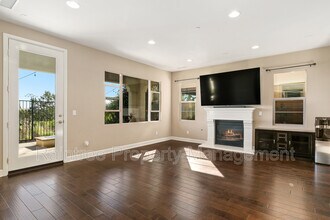 1513 White Sage Way in Carlsbad, CA - Building Photo - Building Photo