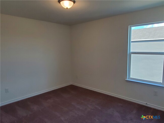 property at 4001 Woodside Dr