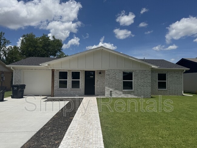 property at 2510 Bliss St