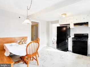 13206 Ewood Ln in Silver Spring, MD - Foto de edificio - Building Photo