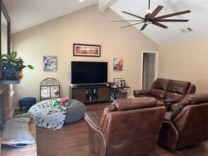 6401 Woodcrest Dr in Austin, TX - Building Photo - Building Photo