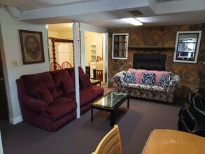 3773 S Grove St in Englewood, CO - Foto de edificio - Building Photo