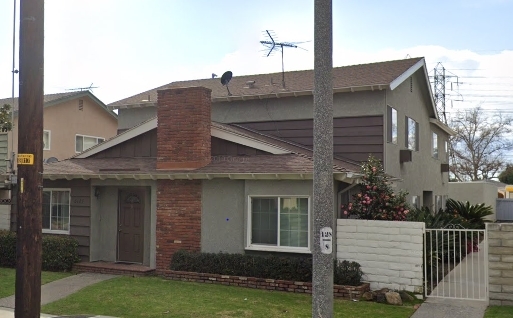 6127 Woodruff Ave in Lakewood, CA - Foto de edificio