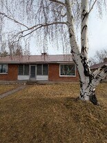 80 Mountain Dr in Pocatello, ID - Building Photo