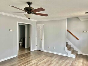 938 Micro Way in Knoxville, TN - Building Photo - Building Photo