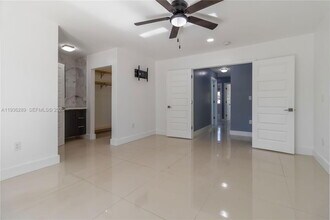 9978 SW 152nd Terrace in Miami, FL - Building Photo - Building Photo