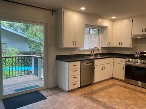 12522 Mayflower Dr in Nevada City, CA - Building Photo - Building Photo
