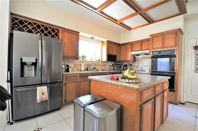 1711 S Medio River Cir in Sugar Land, TX - Building Photo - Building Photo