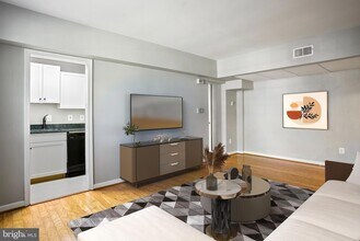 1721 Queens Ln, Unit 1103 in Arlington, VA - Foto de edificio - Building Photo