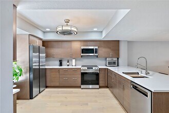 637 Pinellas Bayway S in St. Petersburg, FL - Building Photo - Building Photo