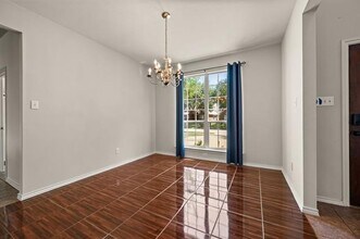 2625 Alpena Dr in Fort Worth, TX - Foto de edificio - Building Photo