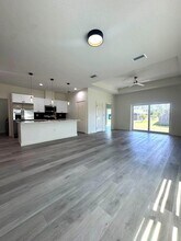 9415 Acco Ave in Englewood, FL - Building Photo - Building Photo