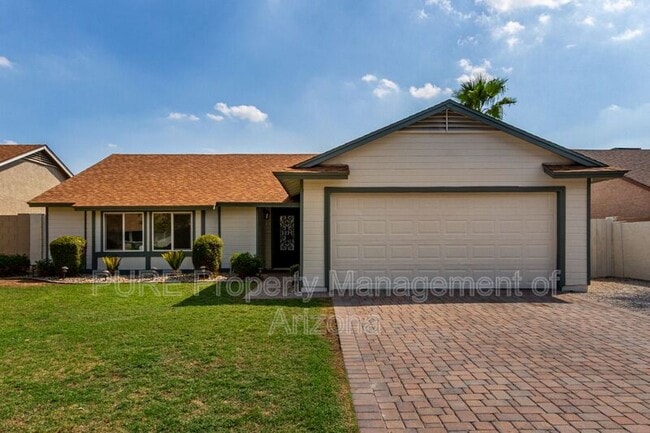 property at 6317 E Carolina Dr