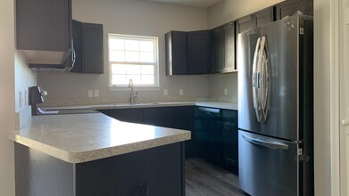 18200 Addington Dr in Commerce Township, MI - Building Photo - Building Photo