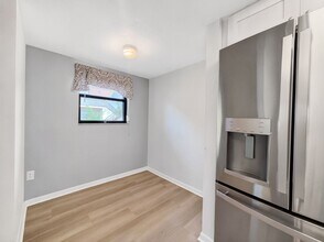 1701 Courtyard Way in Naples, FL - Building Photo - Building Photo