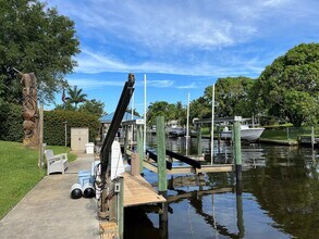 510 SW South Carolina Dr in Stuart, FL - Building Photo - Building Photo