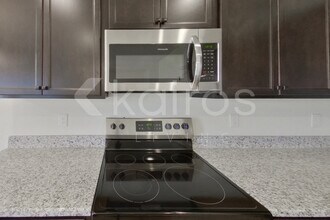 129 Salvat Dr in Lafayette, LA - Building Photo - Building Photo