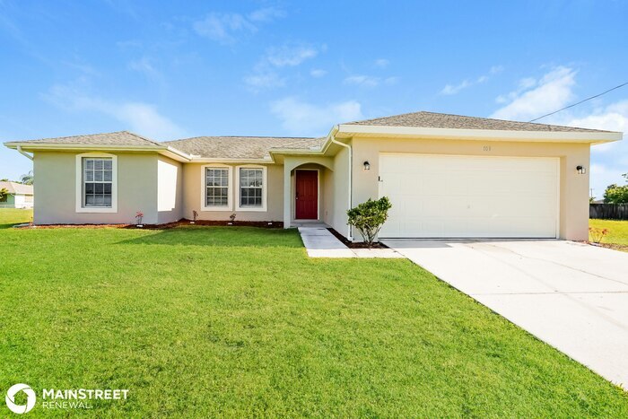 109 NE 11th St in Cape Coral, FL - Foto de edificio