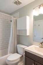 2404 Jackson Bluff Rd in Tallahassee, FL - Building Photo - Building Photo