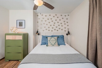 1209 W Ridgeview Dr, Unit ID1061635P in Appleton, WI - Building Photo - Building Photo