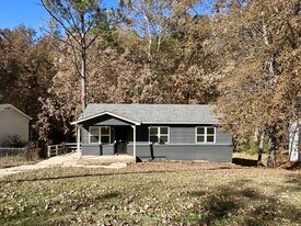 1825 5th Way NW in Center Point, AL - Building Photo
