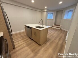 529 Beacon St in Boston, MA - Building Photo