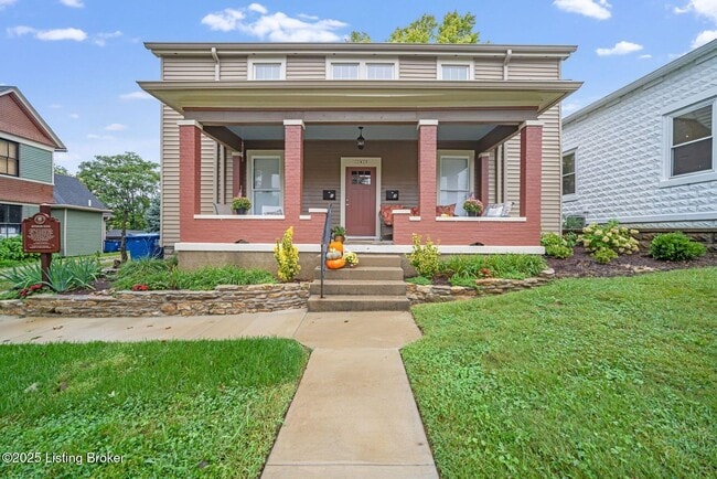 property at 11613 Main St