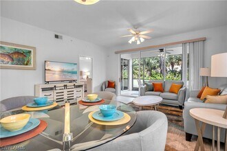 20922 Island Sound Cir in Estero, FL - Foto de edificio - Building Photo