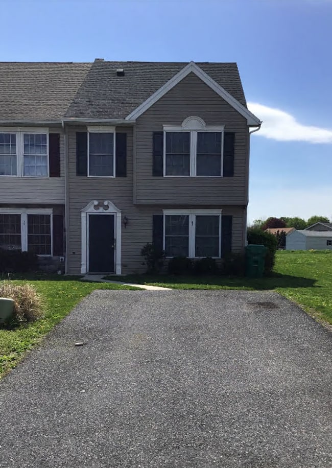 property at 63 Grandview Crossing