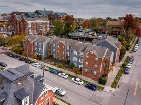 Highland Commons Apartments in Cincinnati, OH - Building Photo