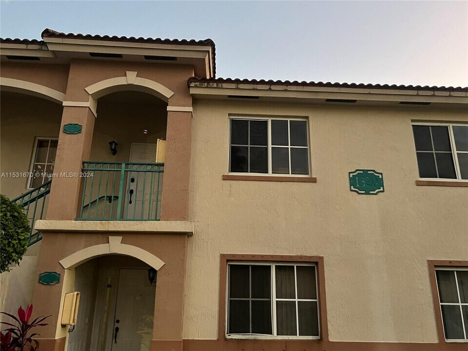1320 SE 31st Ct, Unit 203-37 in Homestead, FL - Building Photo