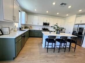 2133 Verde Ranch Rd in Patterson, CA - Building Photo - Building Photo