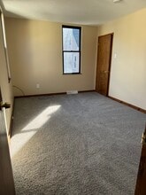 834 Evergreen Ave, Unit Bottom Unit in Pittsburgh, PA - Building Photo - Building Photo