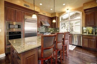 2430 Pavilions Pl Ln in Sacramento, CA - Building Photo - Building Photo