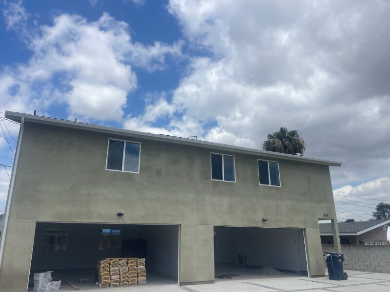 417 W 126th St in Los Angeles, CA - Building Photo