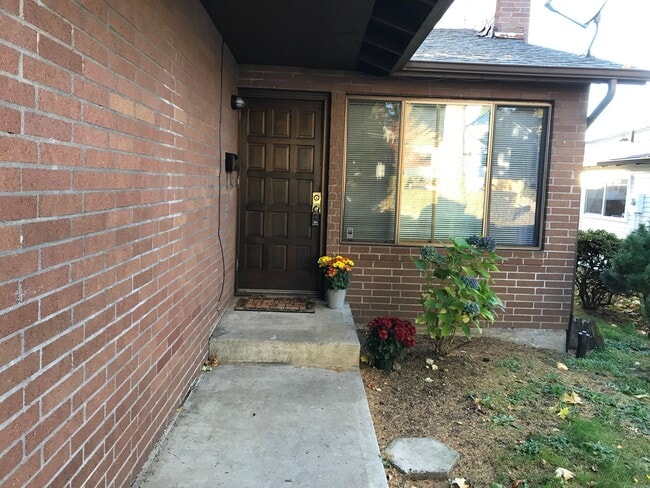 property at 5129 SE Cesar Estrada Chavez Blvd