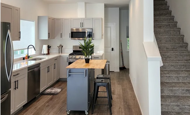 property at 1042 NW Dragonstone St