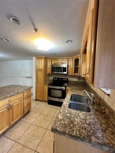 551 NW 82nd Ave, Unit 502 in Miami, FL - Building Photo - Building Photo