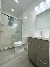 16 Tonnelle Ave in Jersey City, NJ - Building Photo - Building Photo