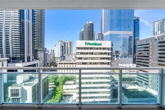 951 Brickell Ave in Miami, FL - Building Photo - Building Photo